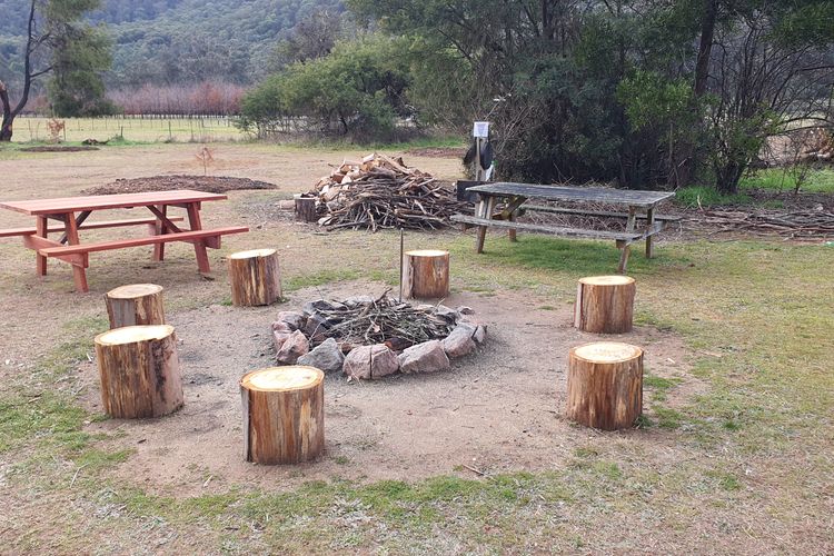 Feathertop Views and Barn