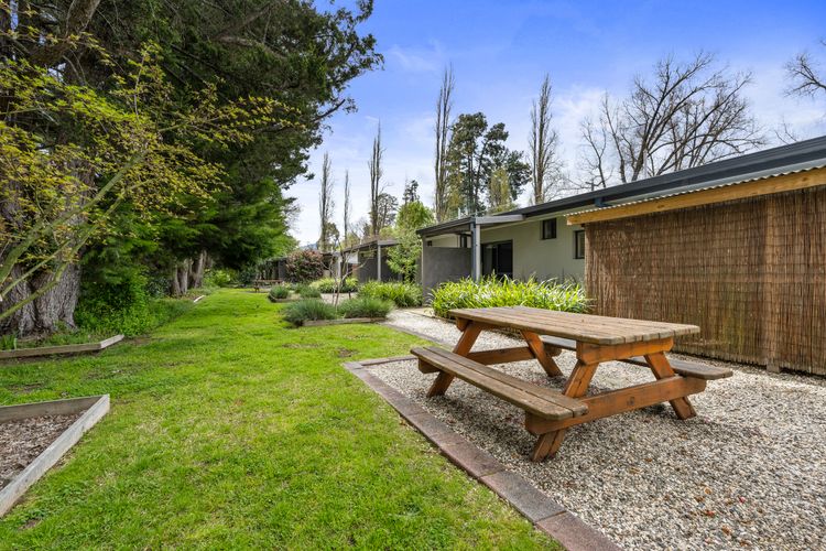 Grevillea Gardens Unit 5