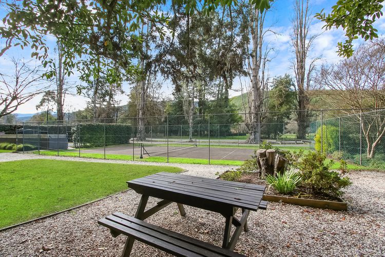 Grevillea Gardens Unit 8