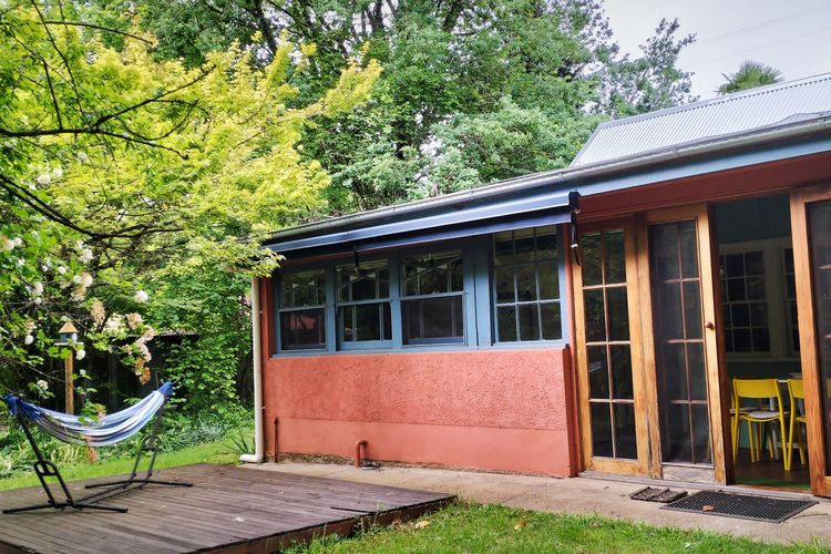 Redruth – 2 bedroom cottage situated in wandiligong