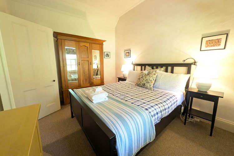 Redruth – 2 bedroom cottage situated in wandiligong