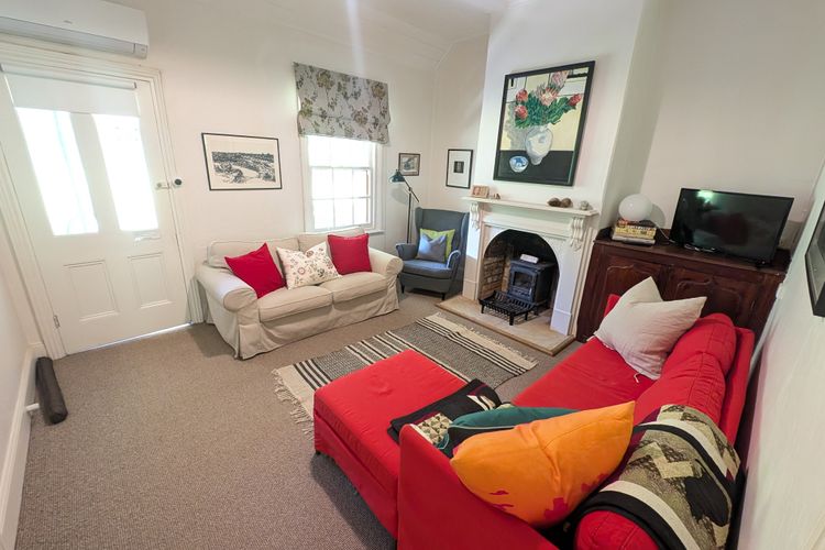 Redruth – 2 bedroom cottage situated in wandiligong