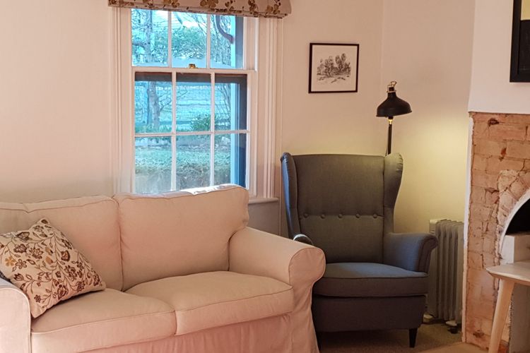 Redruth – 2 bedroom cottage situated in wandiligong