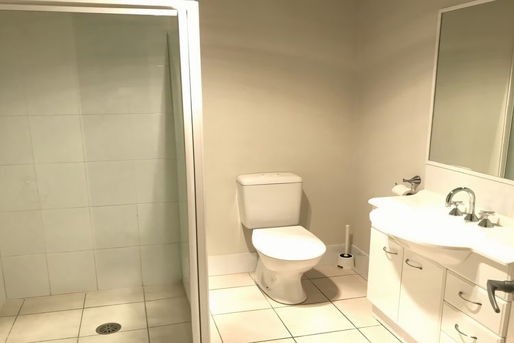 2/2c  Surf Circle, Tura Beach