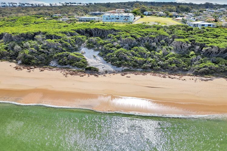 3/18  Surf Circle, Tura Beach