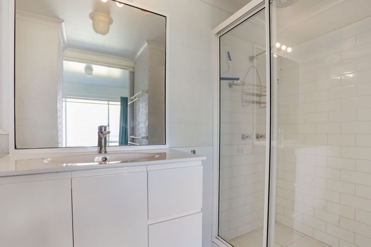 3/18  Surf Circle, Tura Beach