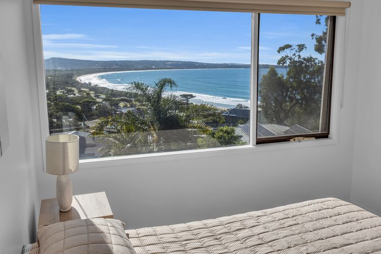 1/1 Jinjera Parade, Pambula Beach