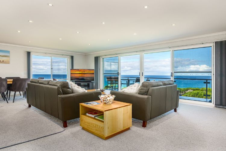 6/18 Surf Circle, Tura Beach