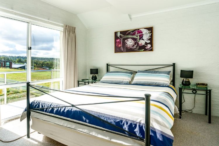 6/18 Surf Circle, Tura Beach