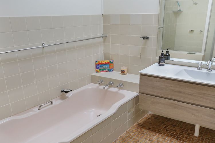 8 Carolynne Street, Merimbula