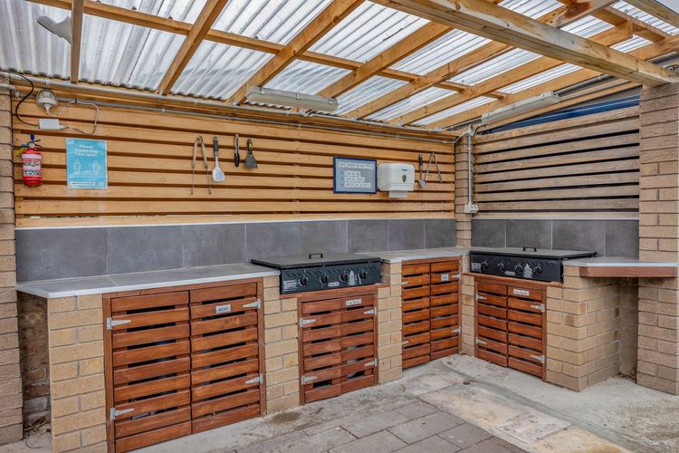 13/10 Cameron Street