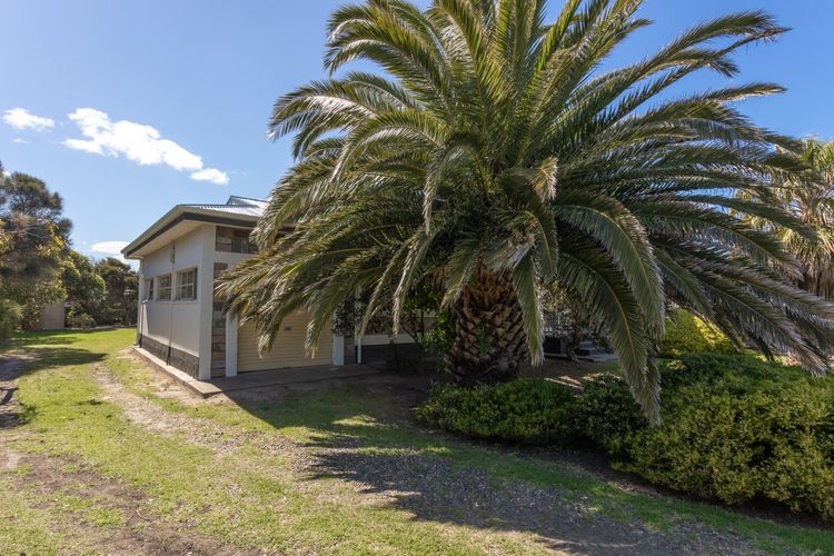 Seaside Escape – 4 Brittain St, Port Elliot