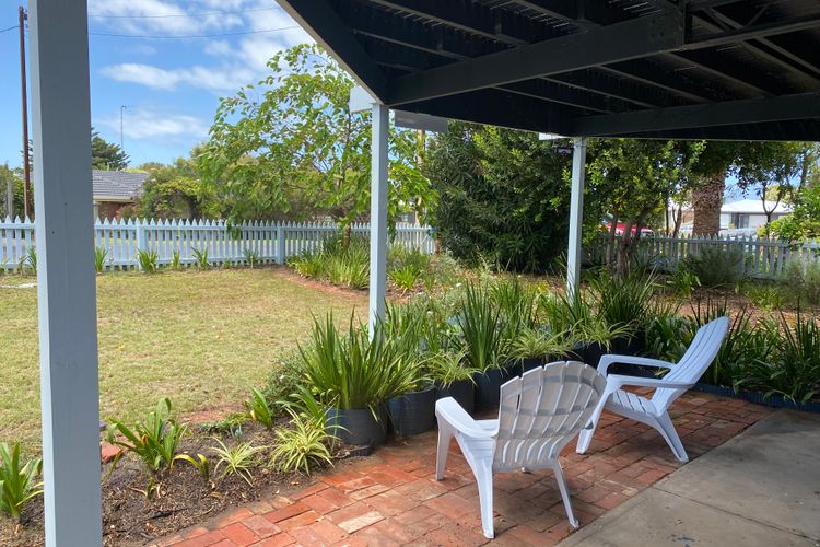 The Blue Bunyip – 3 Bunyip St , Goolwa South