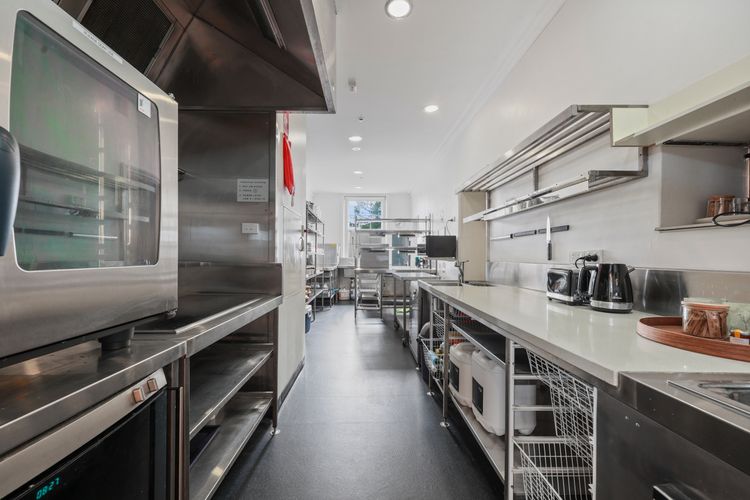 The Australasian, 1 Porter St, Goolwa