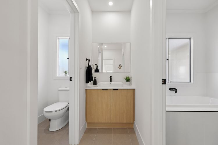 White Lotus -14 Haynes Rd, Middleton