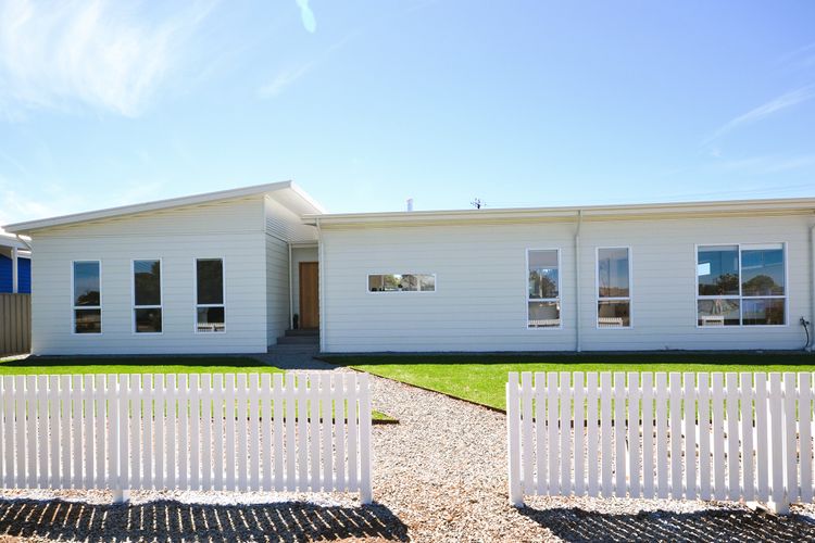 Luxury Coastal Retreat -14 Haynes Rd, Middleton