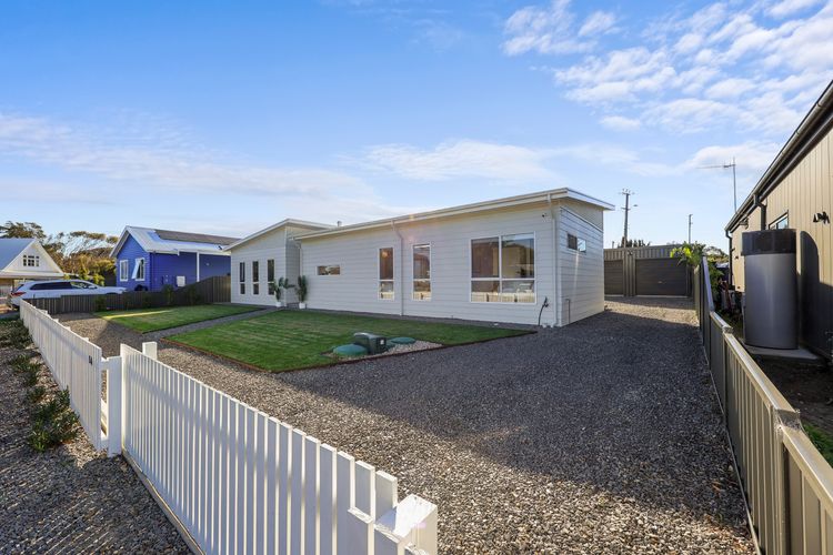 White Lotus -14 Haynes Rd, Middleton