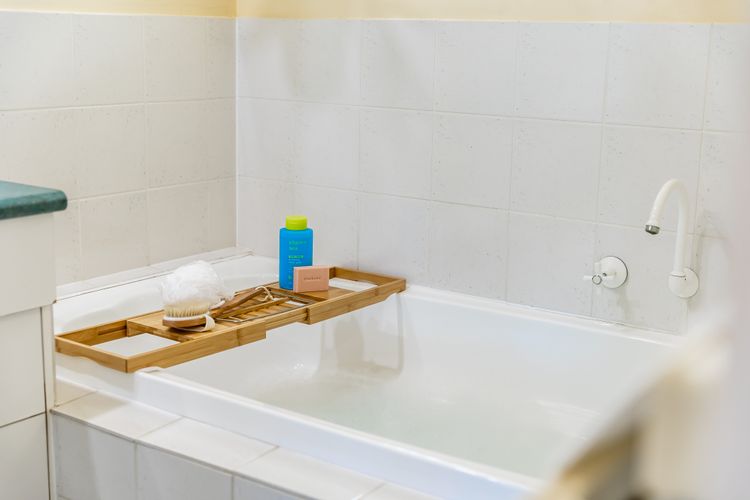 Sunnys Beachhouse – 70 Hargreaves Rd, Middleton