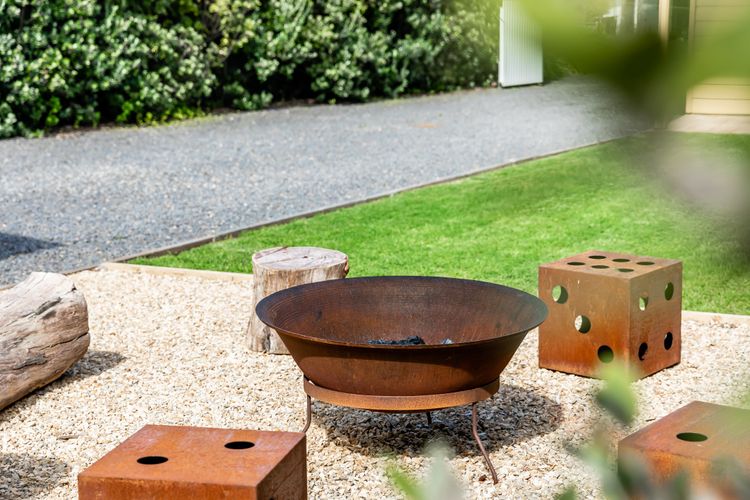 Sunnys Beachhouse – 70 Hargreaves Rd, Middleton