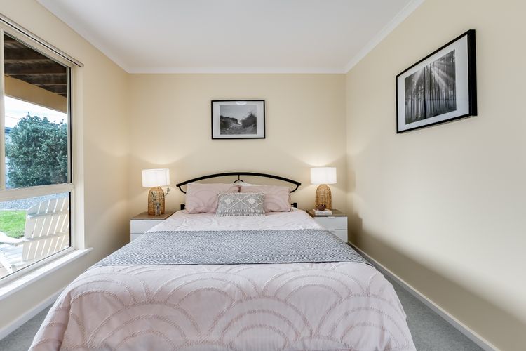 Sunnys Beachhouse – 70 Hargreaves Rd, Middleton