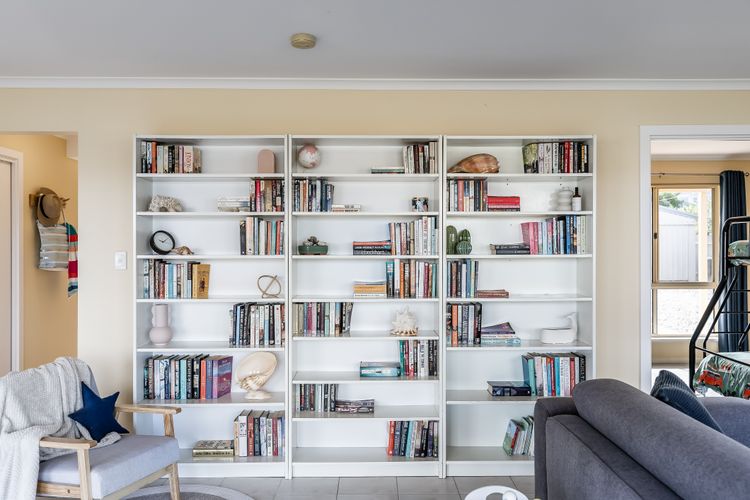 Sunnys Beachhouse – 70 Hargreaves Rd, Middleton