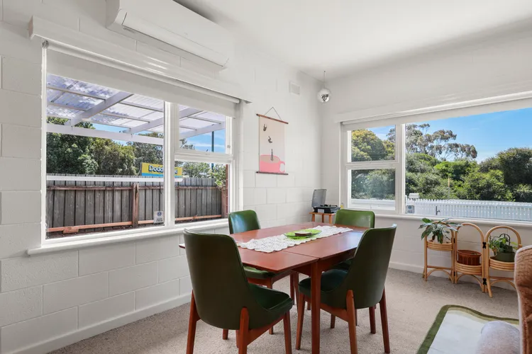 Yesterdaze – 5 North Tce, Port Elliot