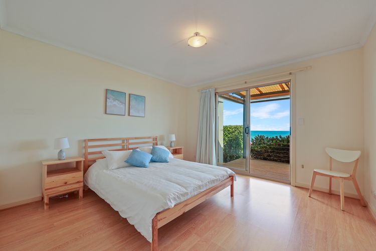 1/8 RailwayTce, Port Elliot