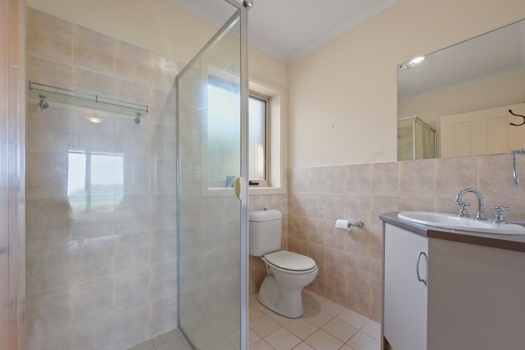 1/8 RailwayTce, Port Elliot