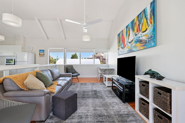 2/16 Flinders Pde, Victor Harbor