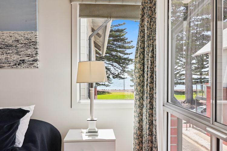 2/16 Flinders Pde, Victor Harbor