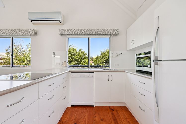 2/16 Flinders Pde, Victor Harbor