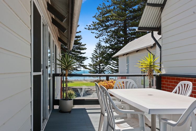 2/16 Flinders Pde, Victor Harbor