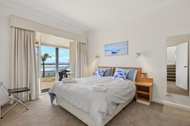 114 At the Bluff – 114/123 Franklin Pde, Encounter