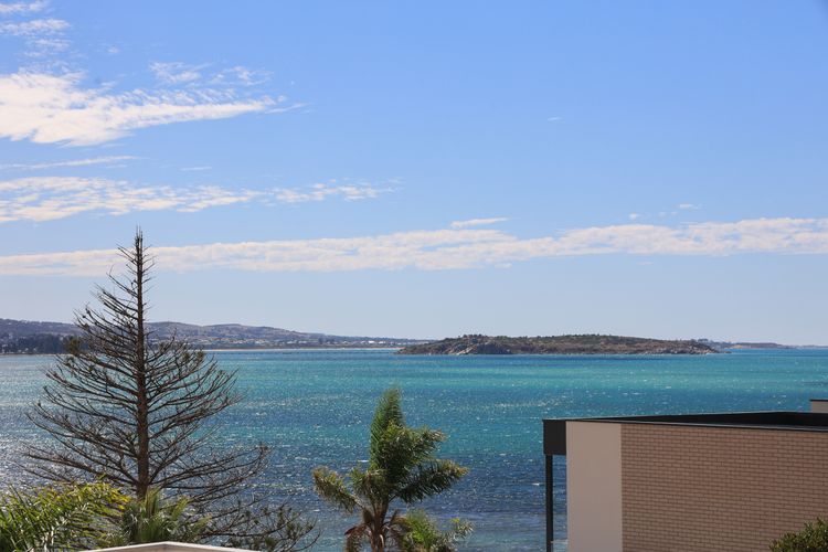 114 At the Bluff – 114/123 Franklin Pde, Encounter