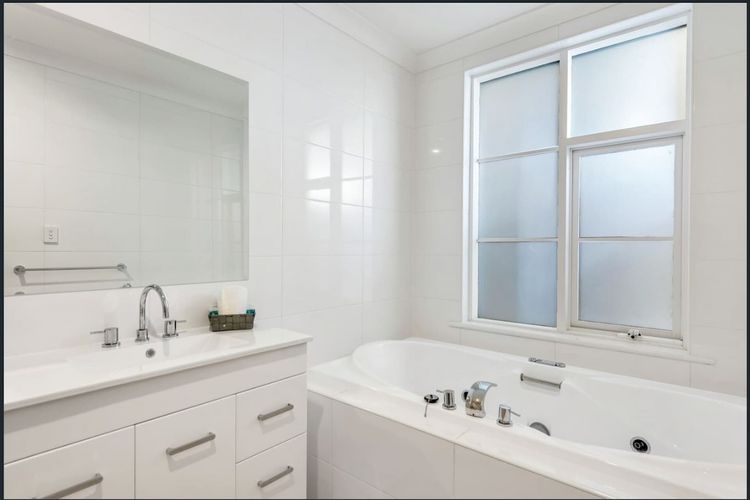 114 At the Bluff – 114/123 Franklin Pde, Encounter