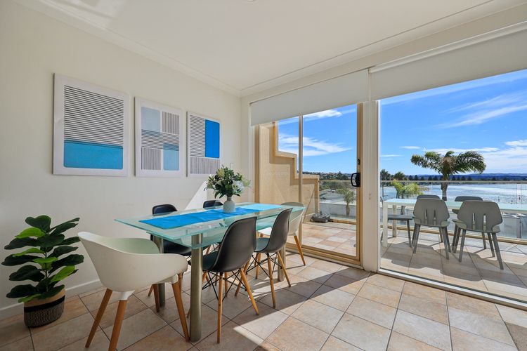 114 At the Bluff – 114/123 Franklin Pde, Encounter