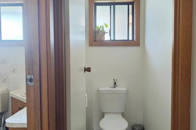 Three Stones – 42 McDonald St, Hayborough