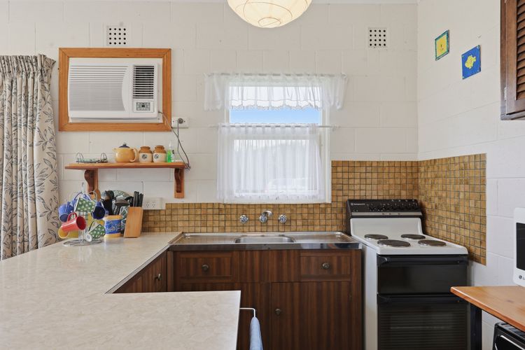 25 Captain Sturt Rd, Hindmarsh Island