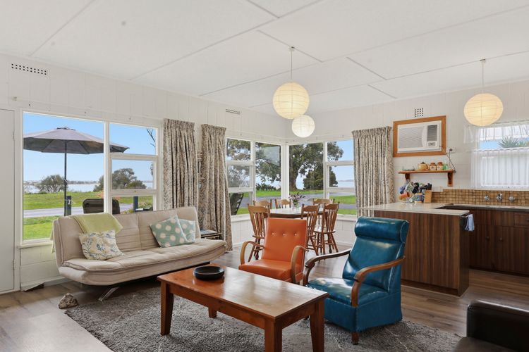 25 Captain Sturt Rd, Hindmarsh Island