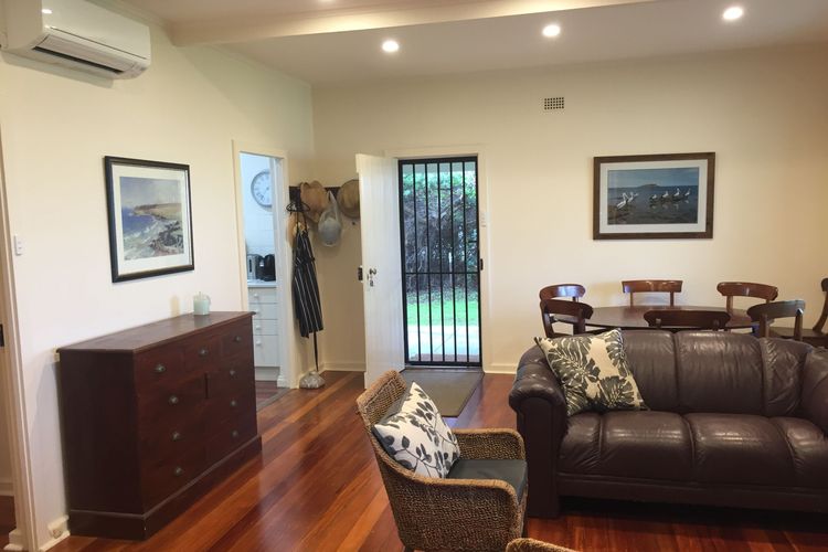 Gorgeous Stone Cottage on the Seafront