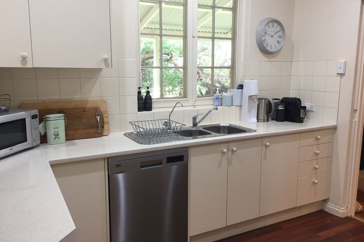 Gorgeous Stone Cottage on the Seafront