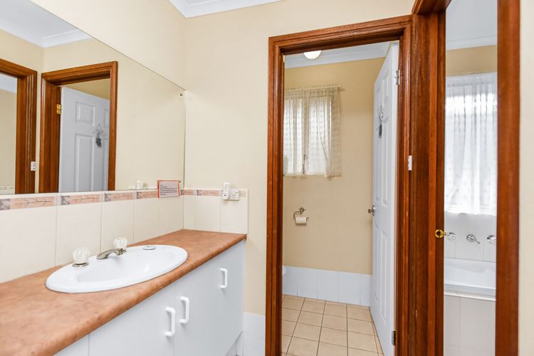 Holiday Close to the Beach Park Swimming Centre