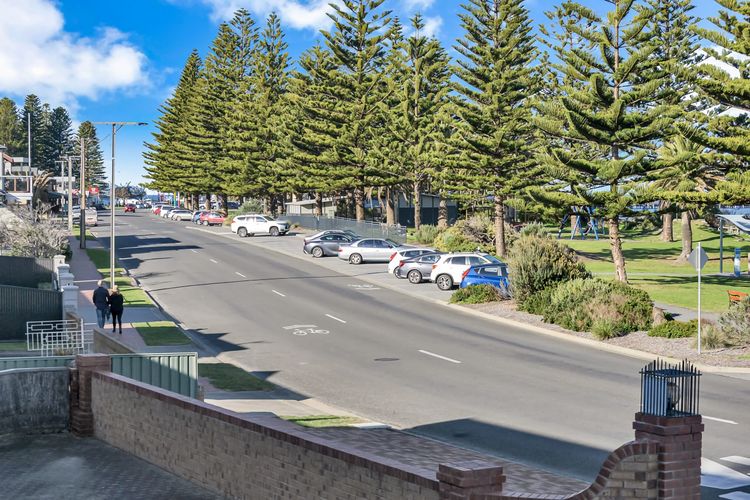Beautiful Beach Front Townhouse