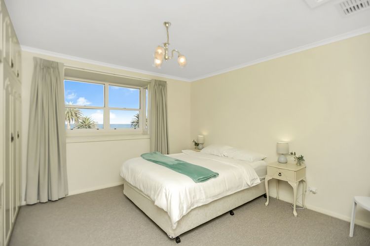 Beautiful Beach Front Townhouse