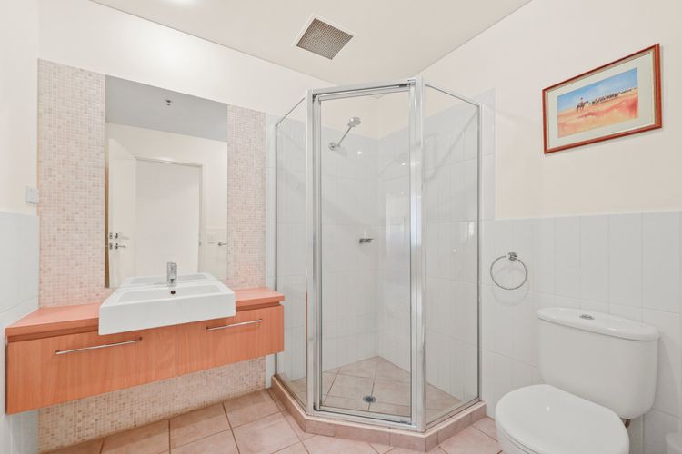 The Penthouse with Views