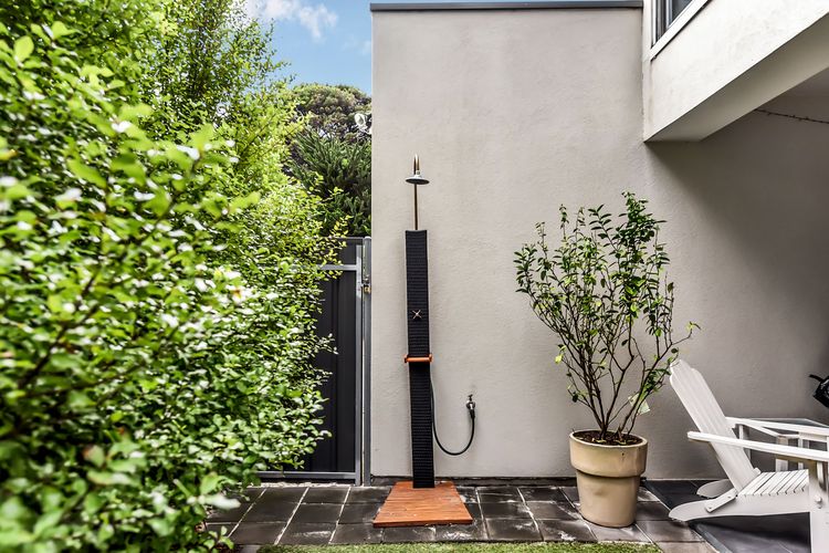 Stunning Sea Views in Excellent Location