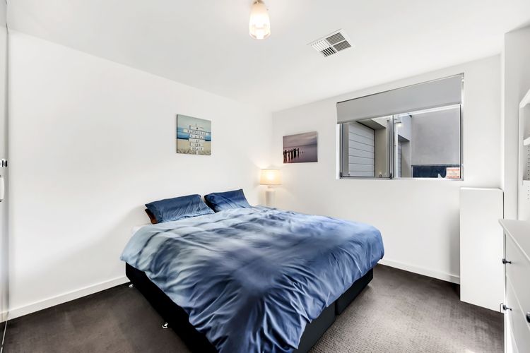 Stunning Sea Views in Excellent Location