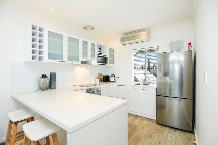 Wonderful Central Location Sea Views