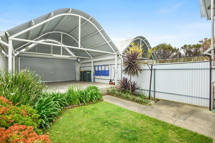 Wonderful Central Location Sea Views