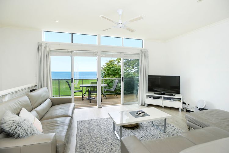 Wonderful Central Location Sea Views